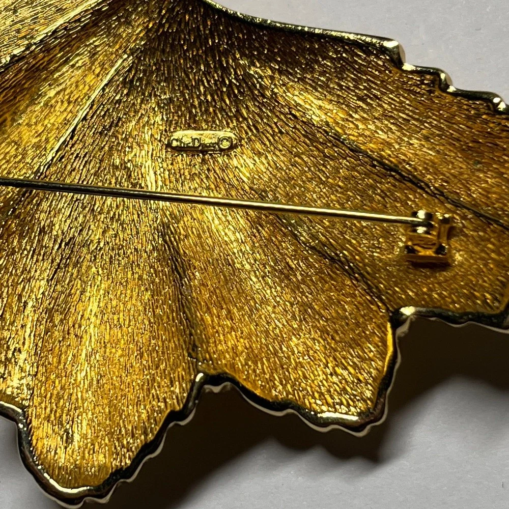 Vintage Chr Dior Leaf Goldtone Gold Tone Brooch Pin Signed Christian Dior RARE - Picture 5 of 8